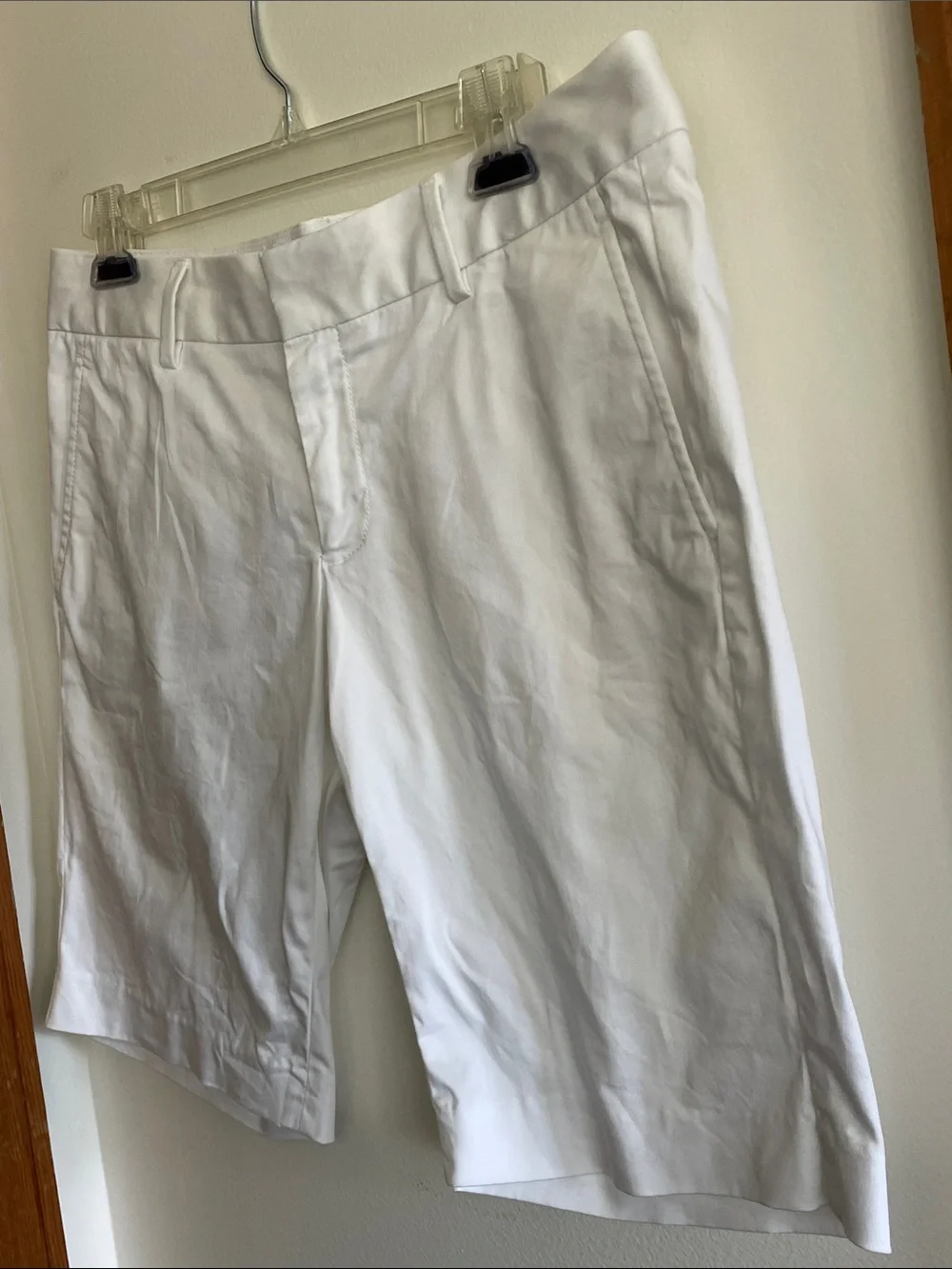 BANANA REPUBLIC Martin Fit White Bermuda Shorts with Back Flap Pockets 8